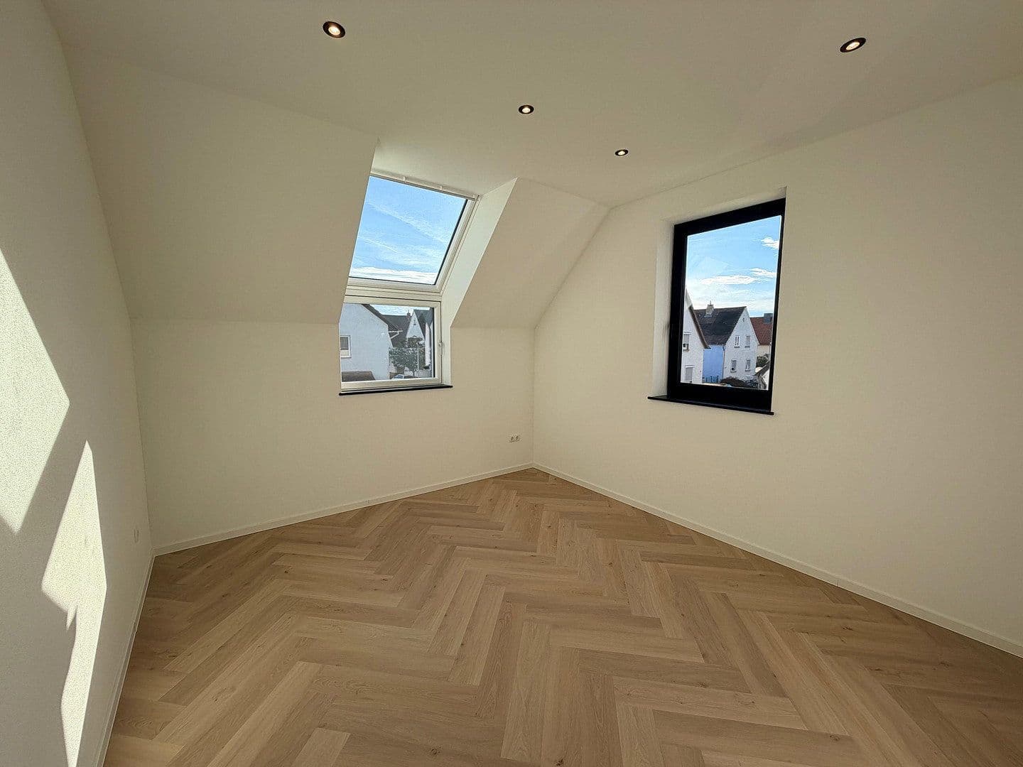 Predaj domu 154 m², pozemek 542 m², Haßloch, Porýnie-Falcko Predaj domu 154 m², pozemek 542 m², Haßloch, Porýnie-Falcko