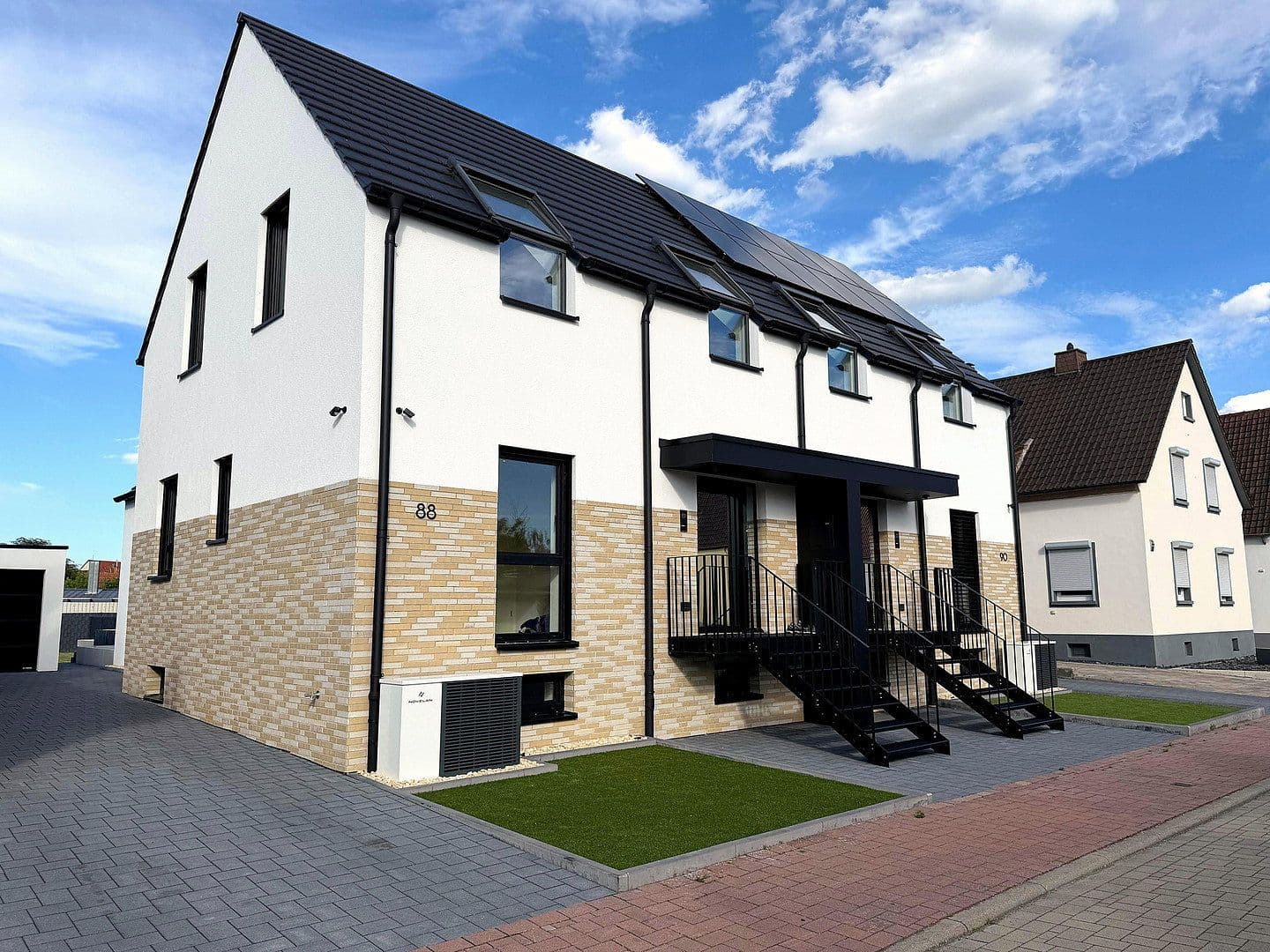 Predaj domu 154 m², pozemek 542 m², Haßloch, Porýnie-Falcko Predaj domu 154 m², pozemek 542 m², Haßloch, Porýnie-Falcko