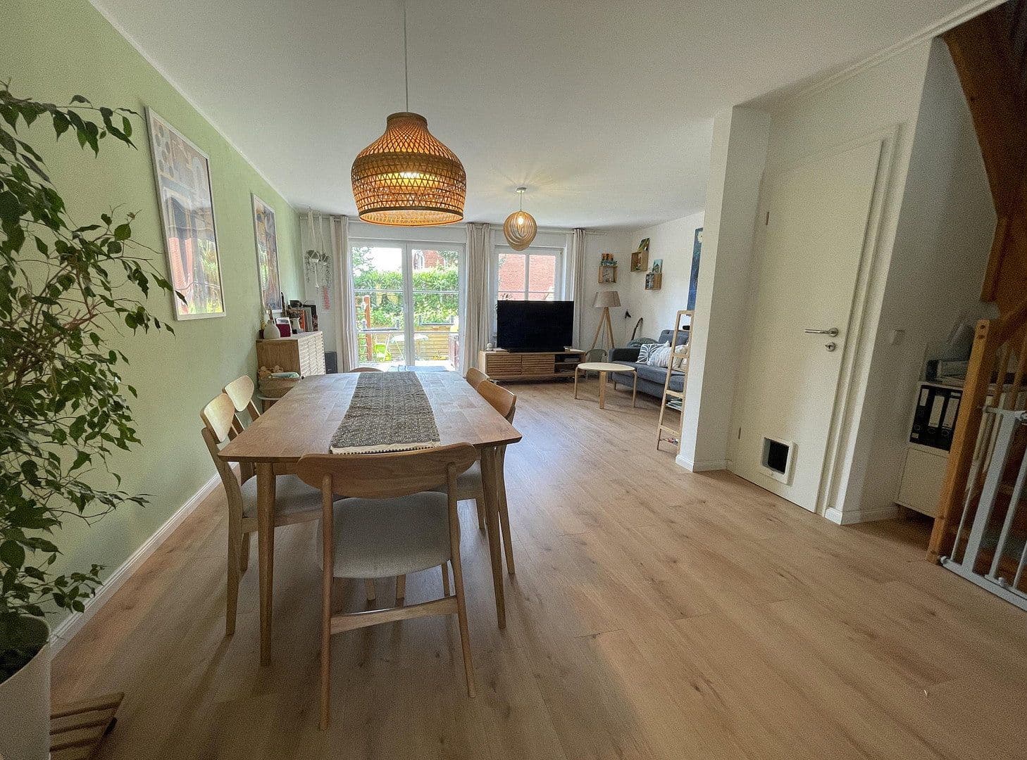 Predaj domu 120 m², pozemek 154 m², Schulzendorf, Brandenbursko Predaj domu 120 m², pozemek 154 m², Schulzendorf, Brandenbursko