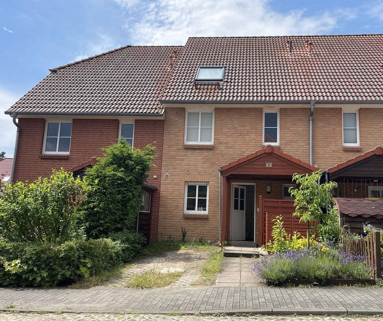 Predaj domu 120 m², pozemek 154 m², Schulzendorf, Brandenbursko Predaj domu 120 m², pozemek 154 m², Schulzendorf, Brandenbursko