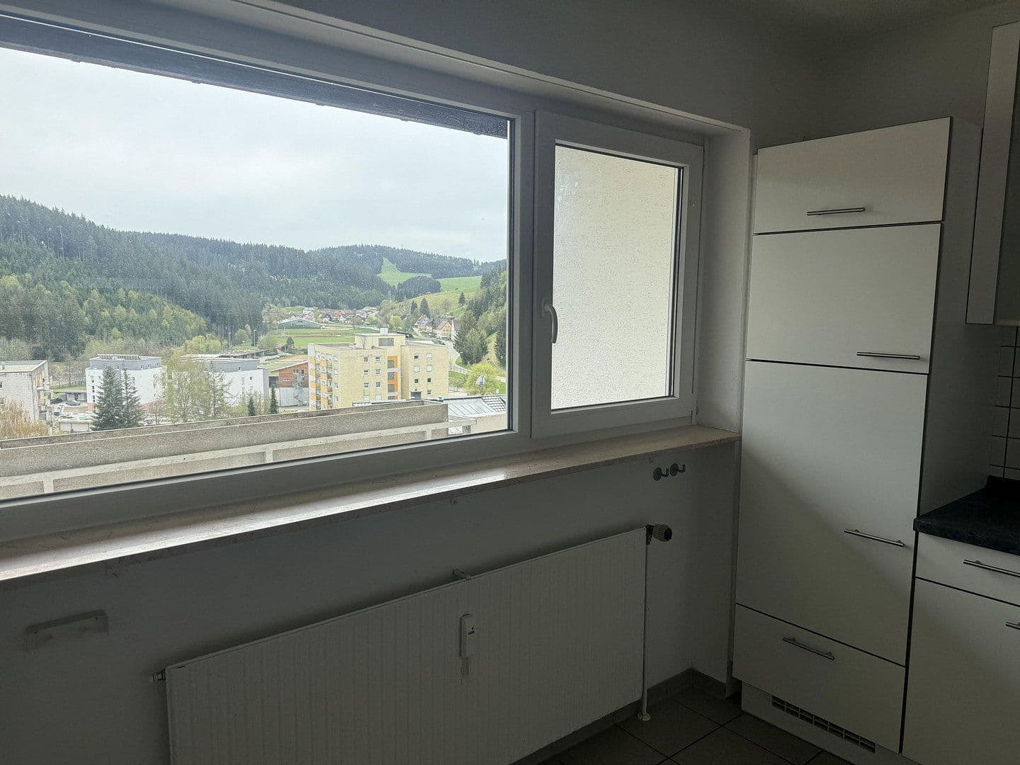 Prenájom bytu 3-izbový 84 m², Furtwangen im Schwarzwald, Bádensko-Wurttembersko Prenájom bytu 3-izbový 84 m², Furtwangen im Schwarzwald, Bádensko-Wurttembersko
