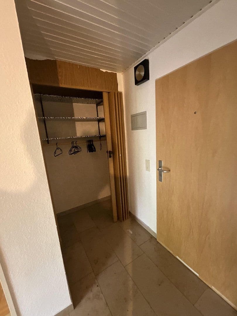 Prenájom bytu 3-izbový 85 m², Köln, Severné Porýnie - Westfálsko Prenájom bytu 3-izbový 85 m², Köln, Severné Porýnie - Westfálsko