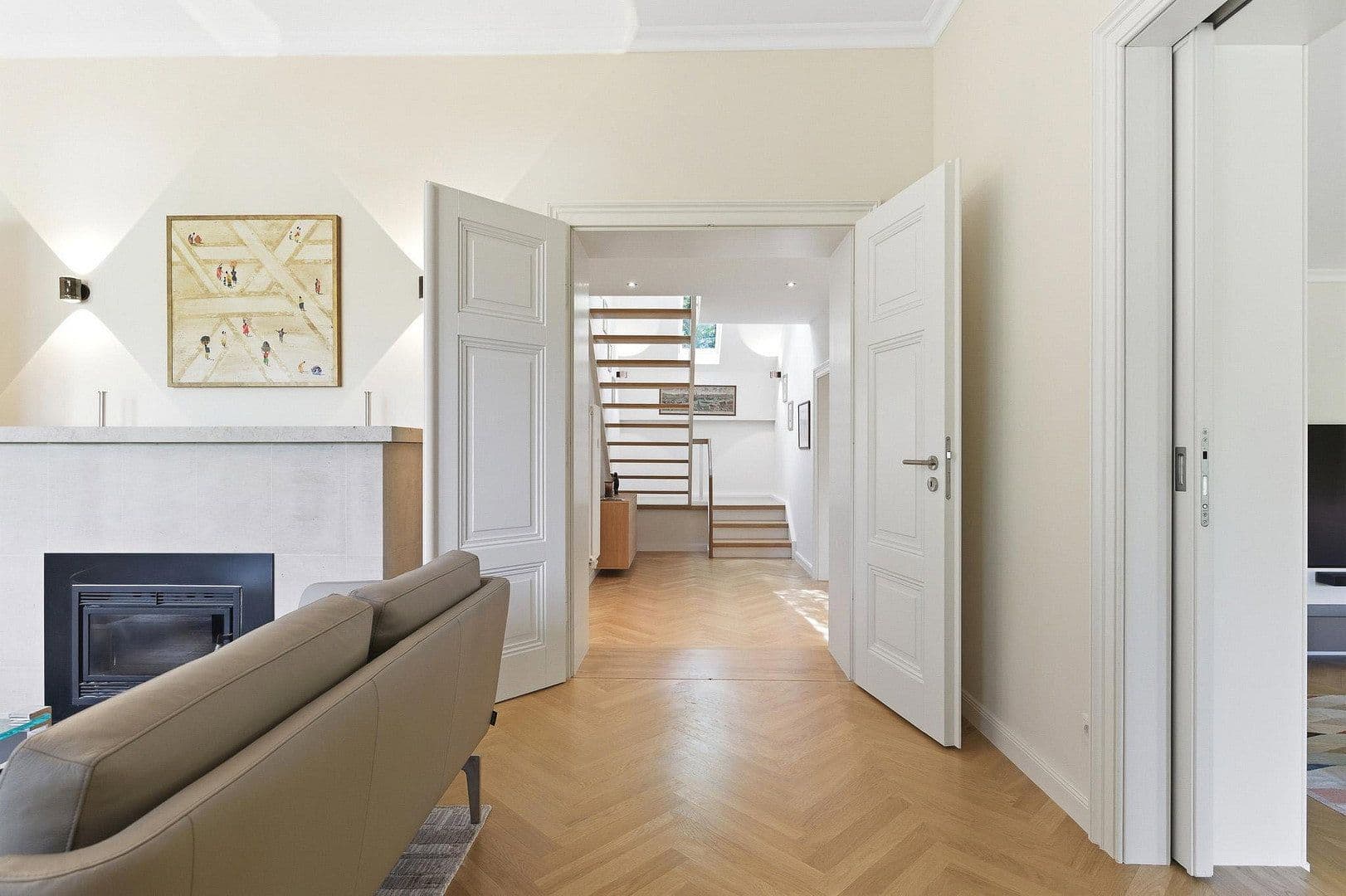 Predaj bytu 5-izbový 252 m², Berlin, Berlín Predaj bytu 5-izbový 252 m², Berlin, Berlín