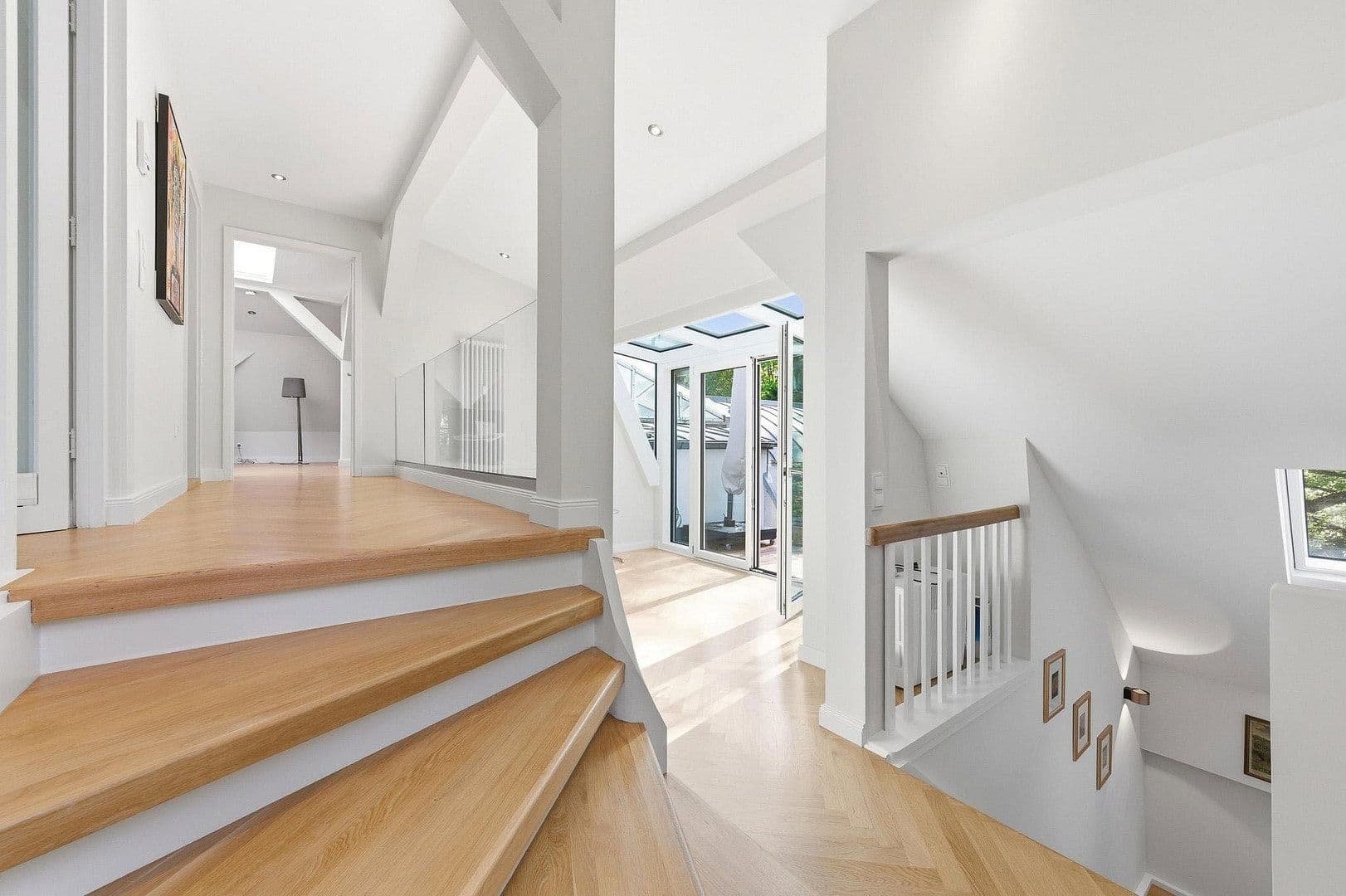 Predaj bytu 5-izbový 252 m², Berlin, Berlín Predaj bytu 5-izbový 252 m², Berlin, Berlín