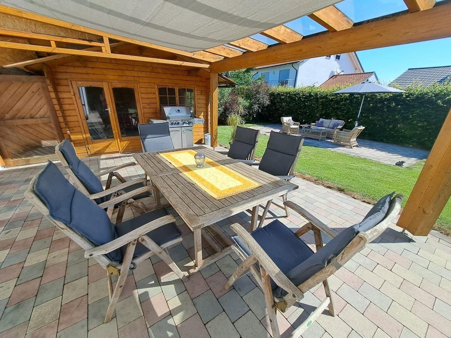 Predaj domu 309 m², pozemek 840 m², Töging am Inn, Bavorsko Predaj domu 309 m², pozemek 840 m², Töging am Inn, Bavorsko