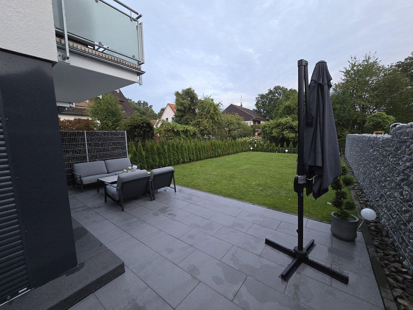 Prenájom domu 135 m², pozemek 350 m², Bergisch Gladbach, Severné Porýnie - Westfálsko Prenájom domu 135 m², pozemek 350 m², Bergisch Gladbach, Severné Porýnie - Westfálsko