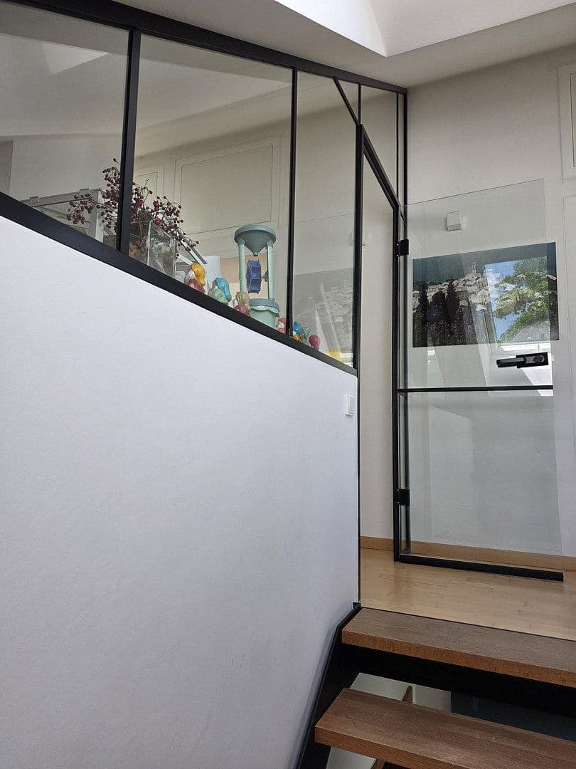 Predaj domu 240 m², pozemek 1.045 m², Neuried, Bavorsko Predaj domu 240 m², pozemek 1.045 m², Neuried, Bavorsko