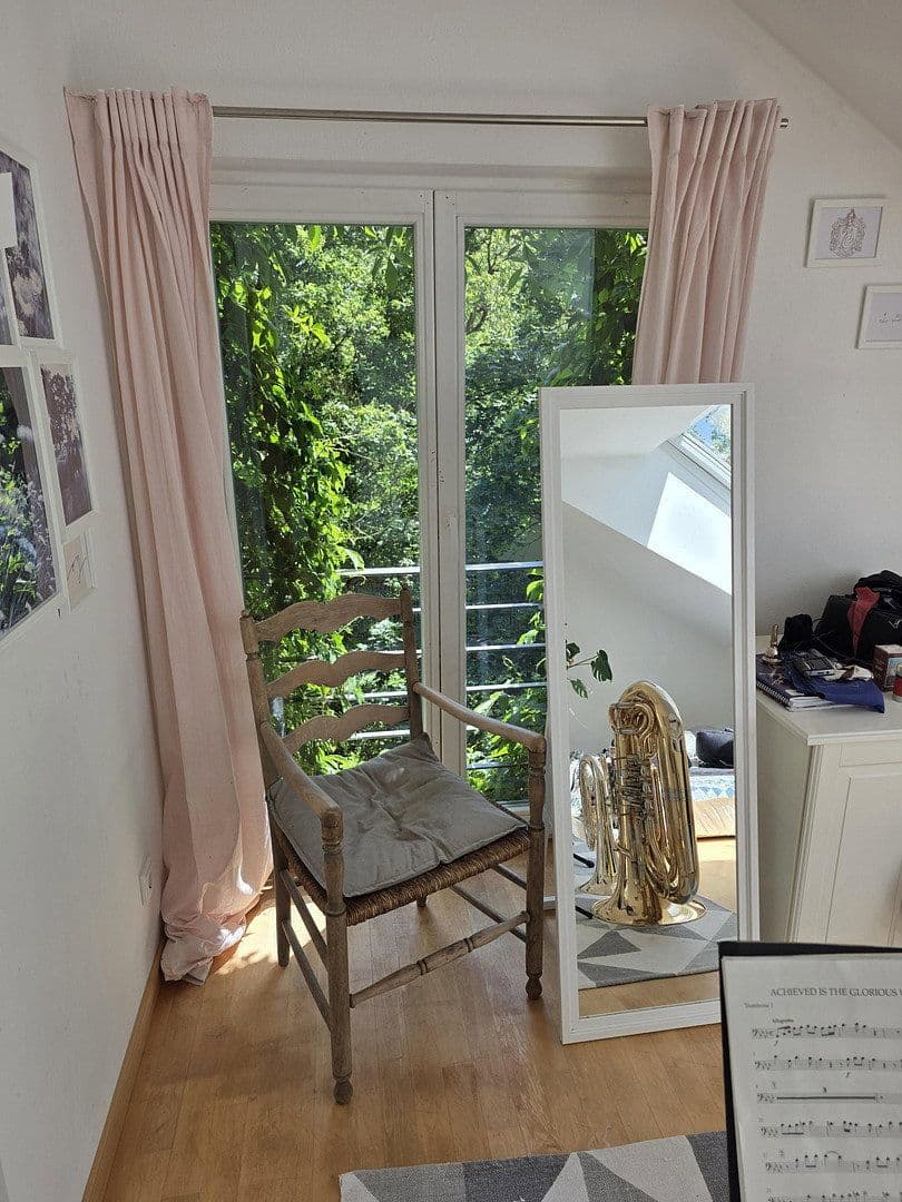 Predaj domu 240 m², pozemek 1.045 m², Neuried, Bavorsko Predaj domu 240 m², pozemek 1.045 m², Neuried, Bavorsko