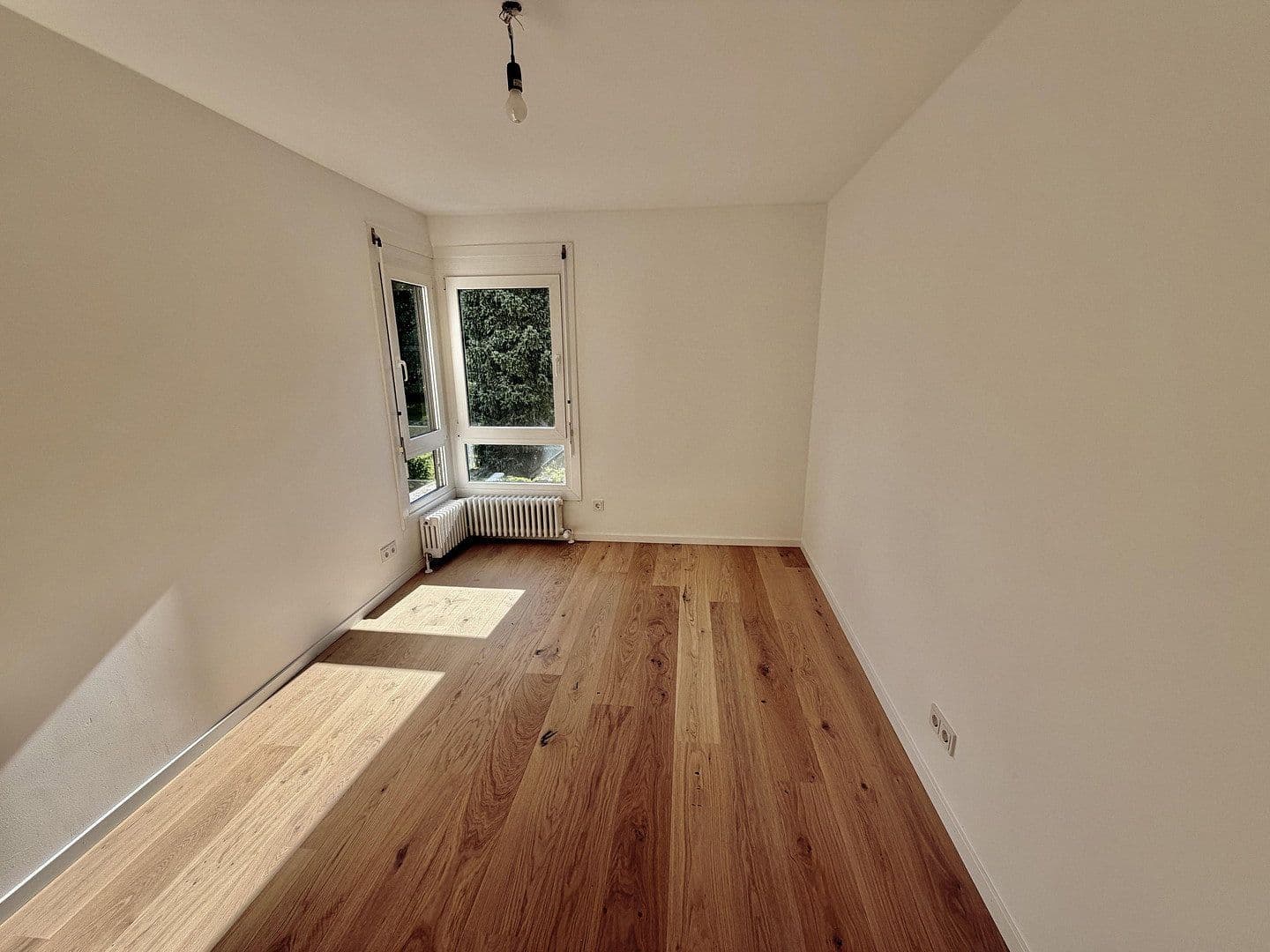 Predaj bytu 5-izbový 124 m², Kastenackerweg 10, Esslingen am Neckar, Bádensko-Wurttembersko Predaj bytu 5-izbový 124 m², Kastenackerweg 10, Esslingen am Neckar, Bádensko-Wurttembersko