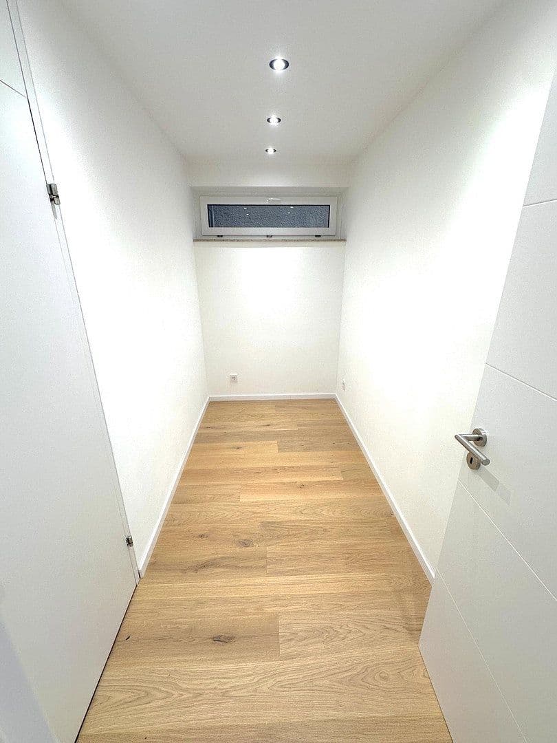 Predaj bytu 5-izbový 124 m², Kastenackerweg 10, Esslingen am Neckar, Bádensko-Wurttembersko Predaj bytu 5-izbový 124 m², Kastenackerweg 10, Esslingen am Neckar, Bádensko-Wurttembersko