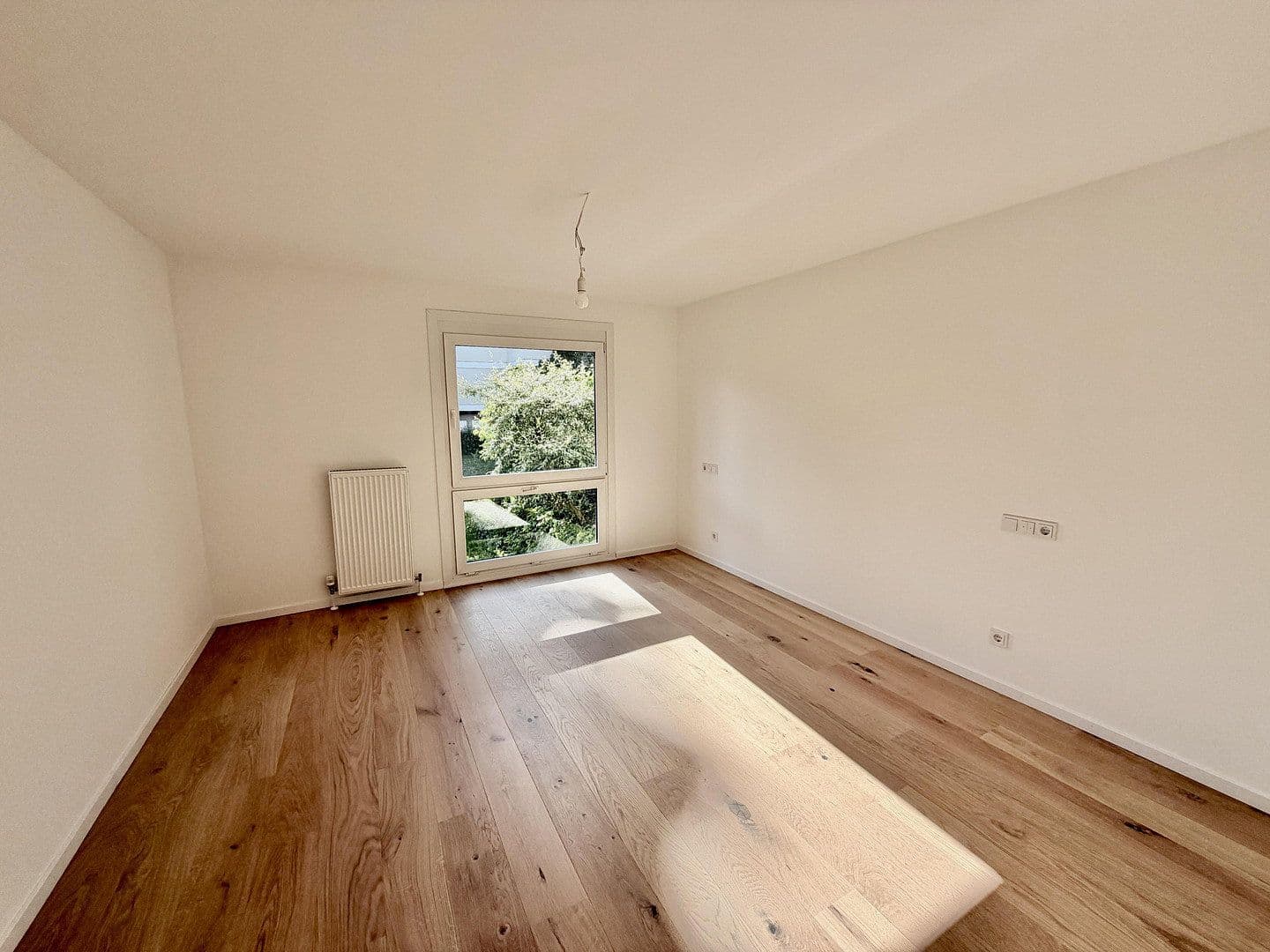 Predaj bytu 5-izbový 124 m², Kastenackerweg 10, Esslingen am Neckar, Bádensko-Wurttembersko Predaj bytu 5-izbový 124 m², Kastenackerweg 10, Esslingen am Neckar, Bádensko-Wurttembersko