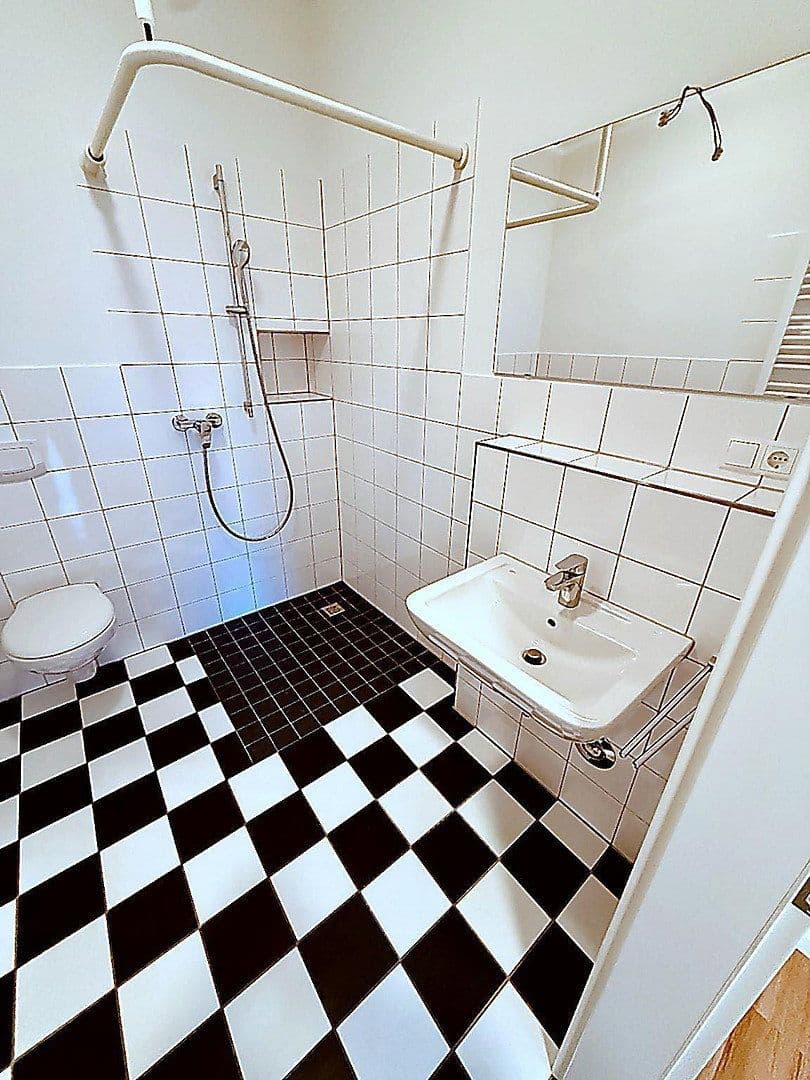 Prenájom bytu 2-izbový 62 m², Alte Landstraße 60, Bergheim, Severné Porýnie - Westfálsko Prenájom bytu 2-izbový 62 m², Alte Landstraße 60, Bergheim, Severné Porýnie - Westfálsko