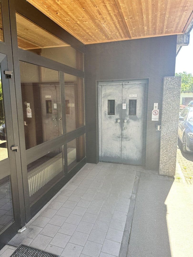 Prenájom nebytového priestoru 1.007 m², Waldstr 3, Lauchringen, Bádensko-Wurttembersko Prenájom nebytového priestoru 1.007 m², Waldstr 3, Lauchringen, Bádensko-Wurttembersko