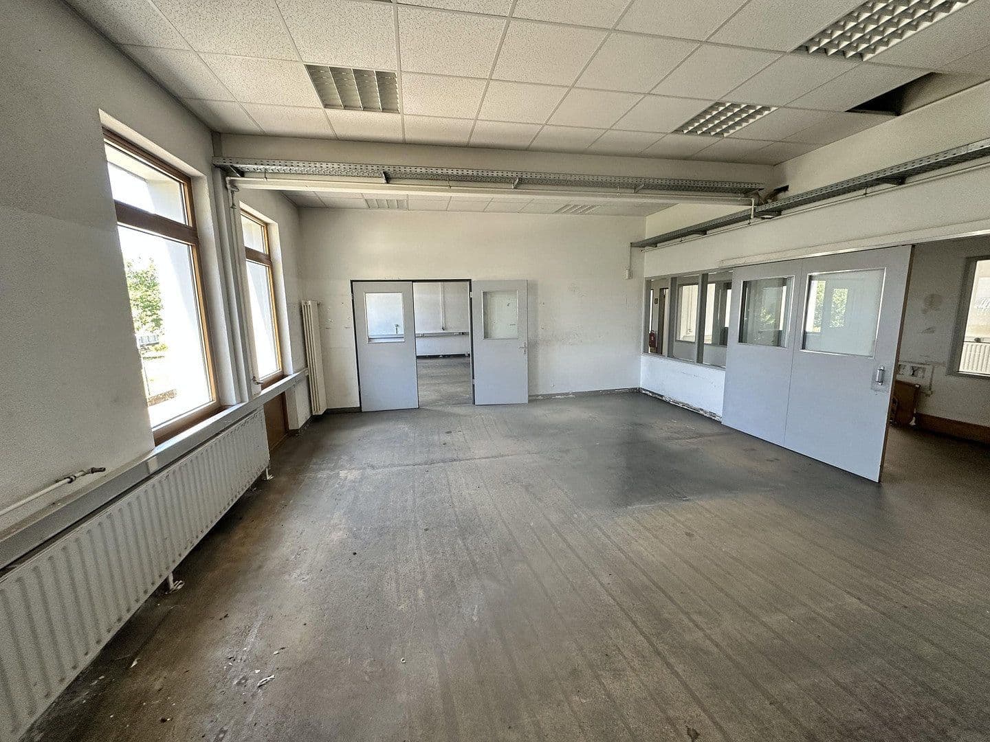 Prenájom nebytového priestoru 1.007 m², Waldstr 3, Lauchringen, Bádensko-Wurttembersko Prenájom nebytového priestoru 1.007 m², Waldstr 3, Lauchringen, Bádensko-Wurttembersko
