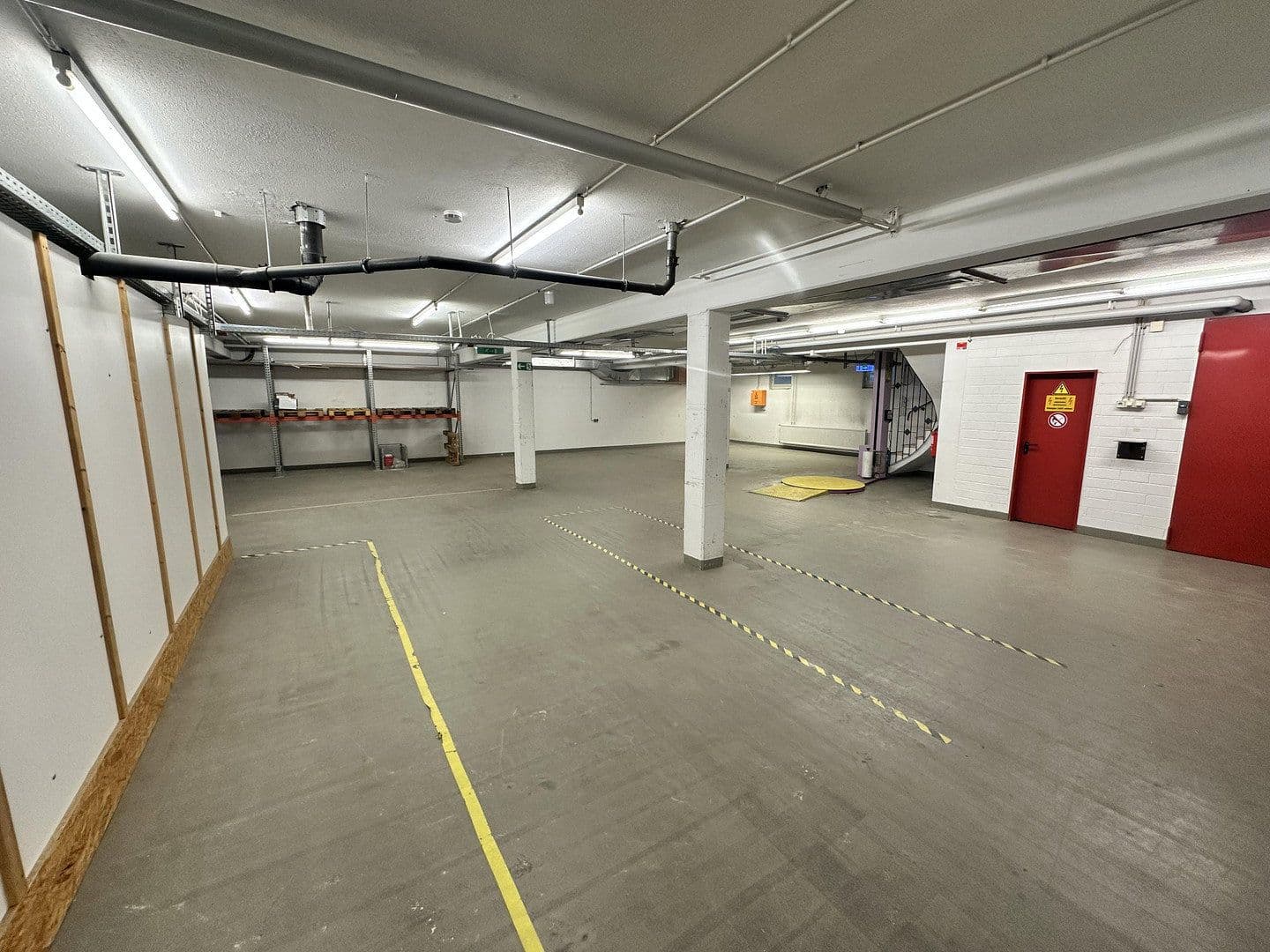 Prenájom nebytového priestoru 1.007 m², Waldstr 3, Lauchringen, Bádensko-Wurttembersko Prenájom nebytového priestoru 1.007 m², Waldstr 3, Lauchringen, Bádensko-Wurttembersko