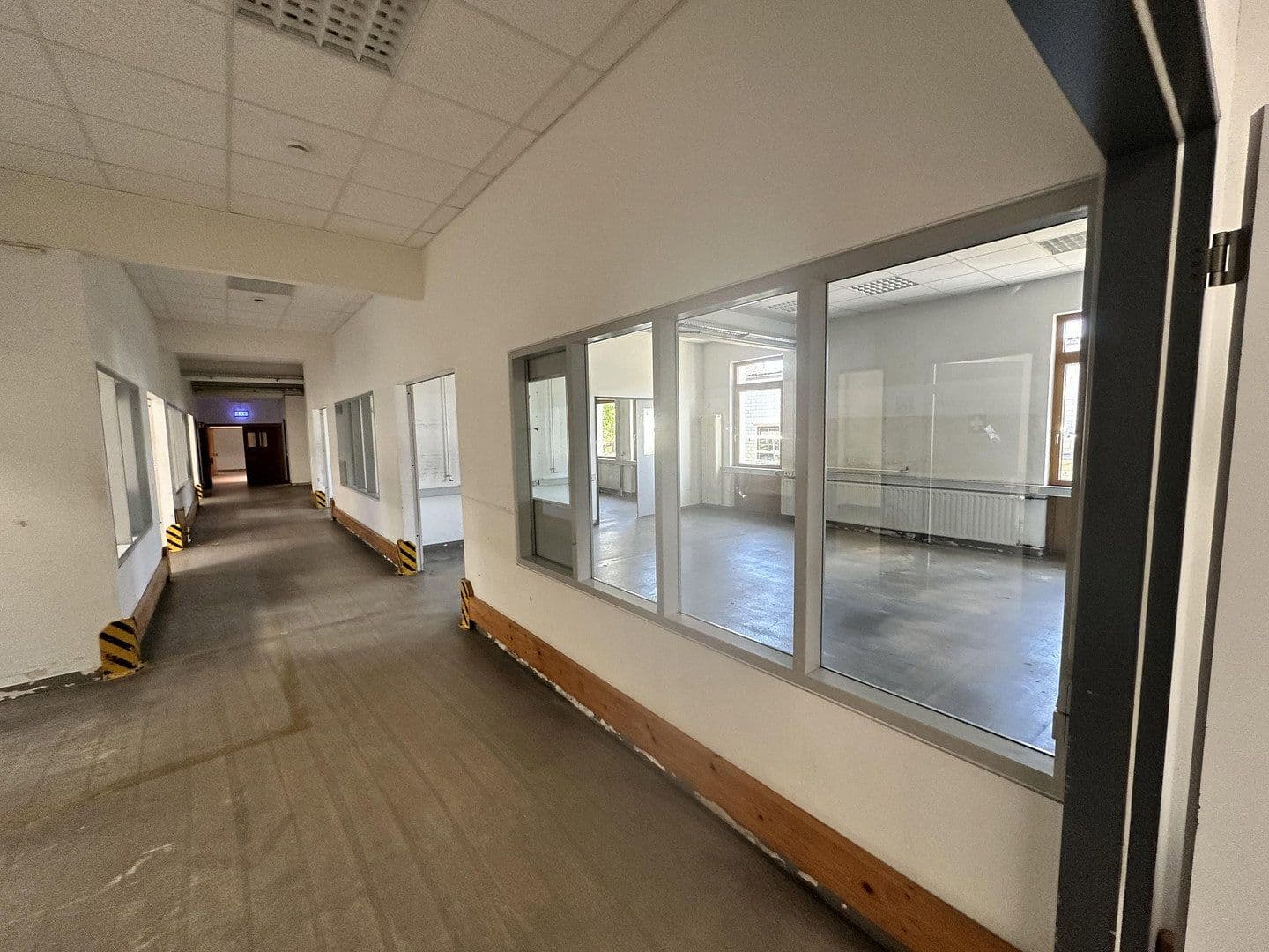 Prenájom nebytového priestoru 1.007 m², Waldstr 3, Lauchringen, Bádensko-Wurttembersko Prenájom nebytového priestoru 1.007 m², Waldstr 3, Lauchringen, Bádensko-Wurttembersko