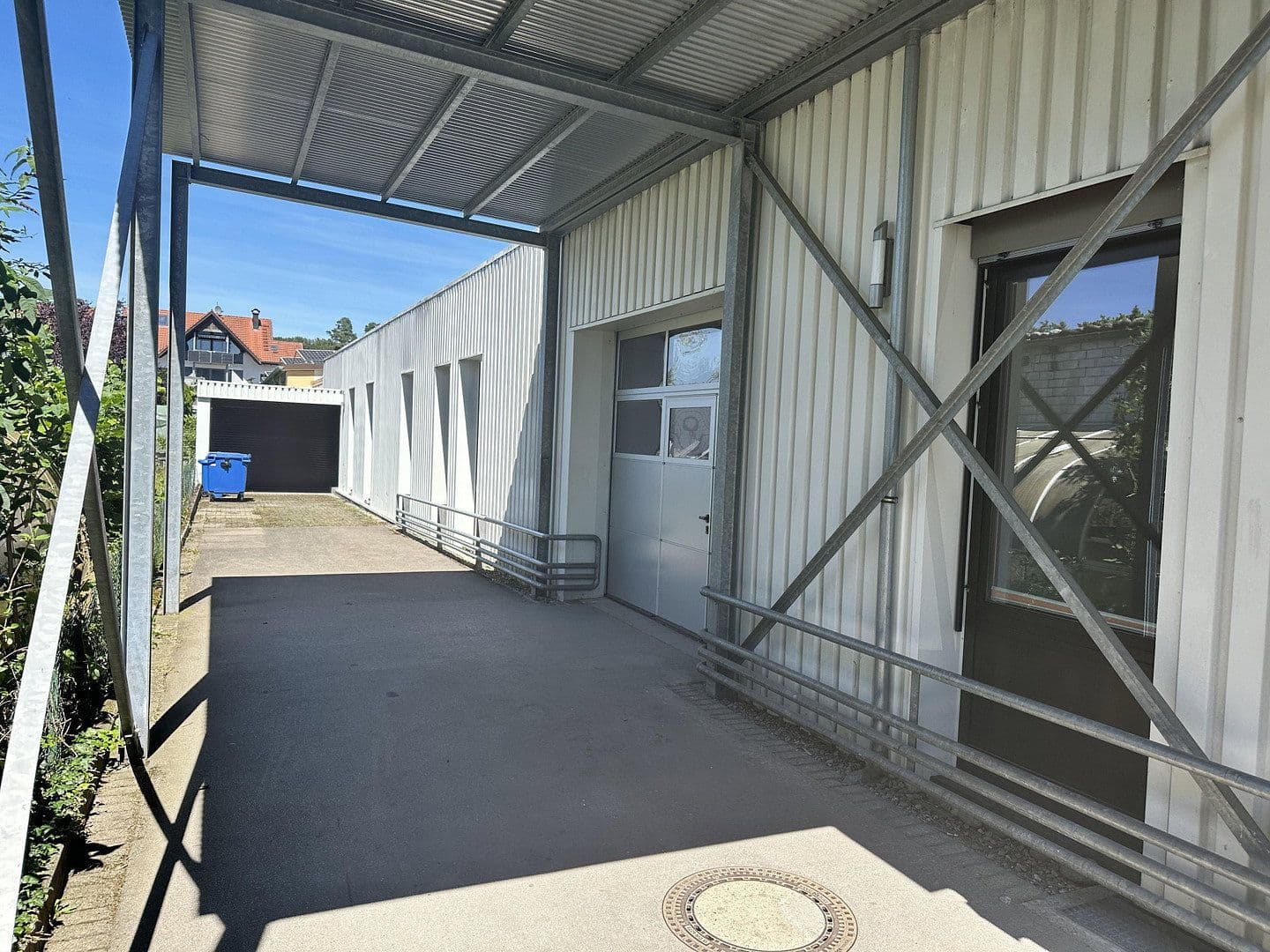 Prenájom nebytového priestoru 1.007 m², Waldstr 3, Lauchringen, Bádensko-Wurttembersko Prenájom nebytového priestoru 1.007 m², Waldstr 3, Lauchringen, Bádensko-Wurttembersko