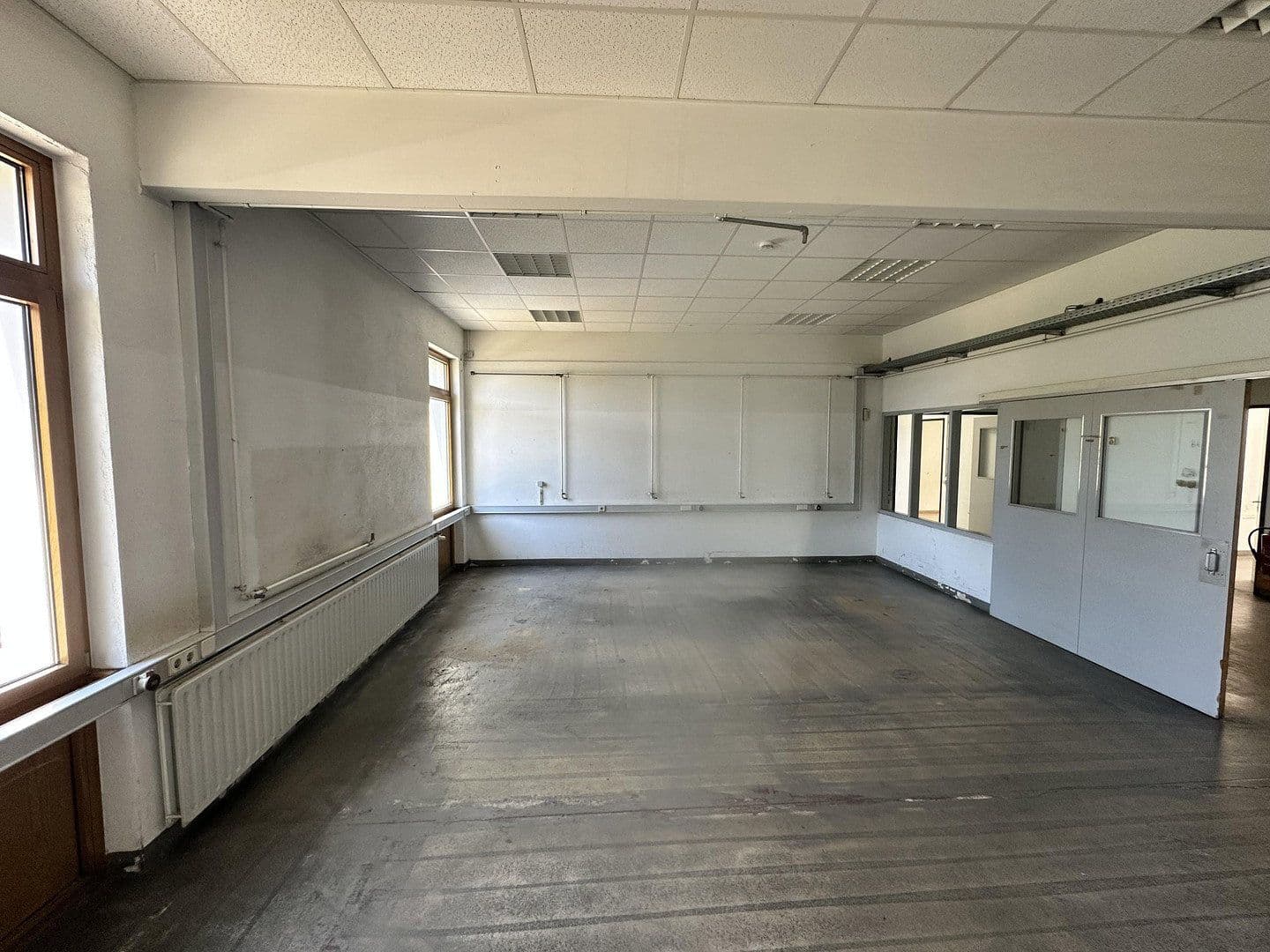Prenájom nebytového priestoru 1.007 m², Waldstr 3, Lauchringen, Bádensko-Wurttembersko Prenájom nebytového priestoru 1.007 m², Waldstr 3, Lauchringen, Bádensko-Wurttembersko