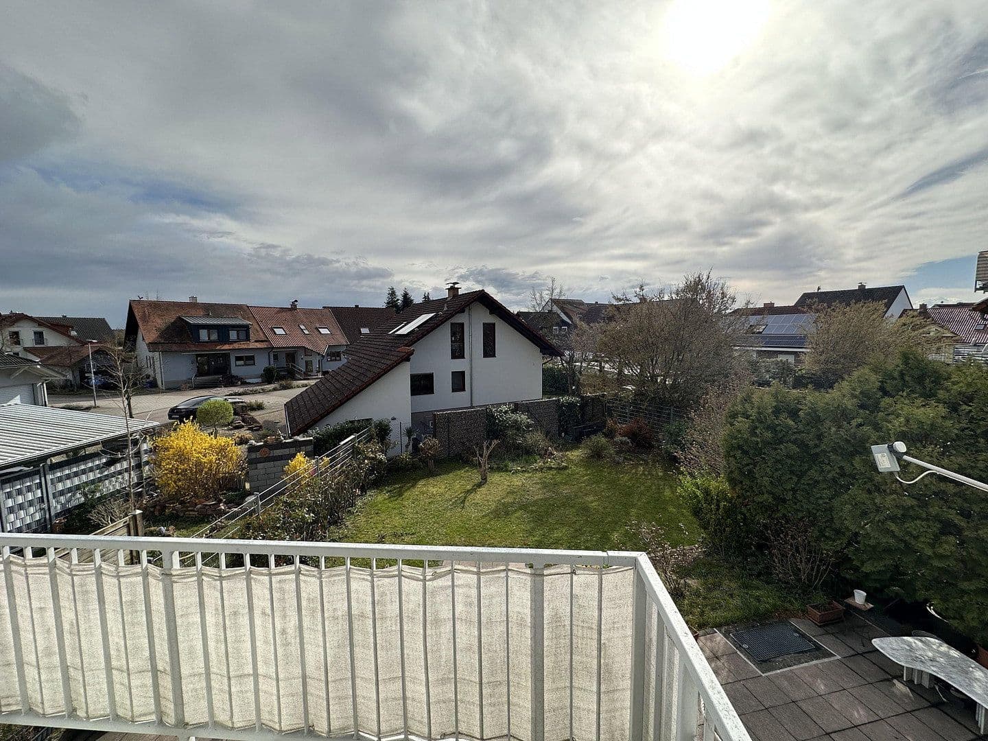 Prenájom bytu 3-izbový 75 m², Rhönstr. 3, Waghäusel, Bádensko-Wurttembersko Prenájom bytu 3-izbový 75 m², Rhönstr. 3, Waghäusel, Bádensko-Wurttembersko