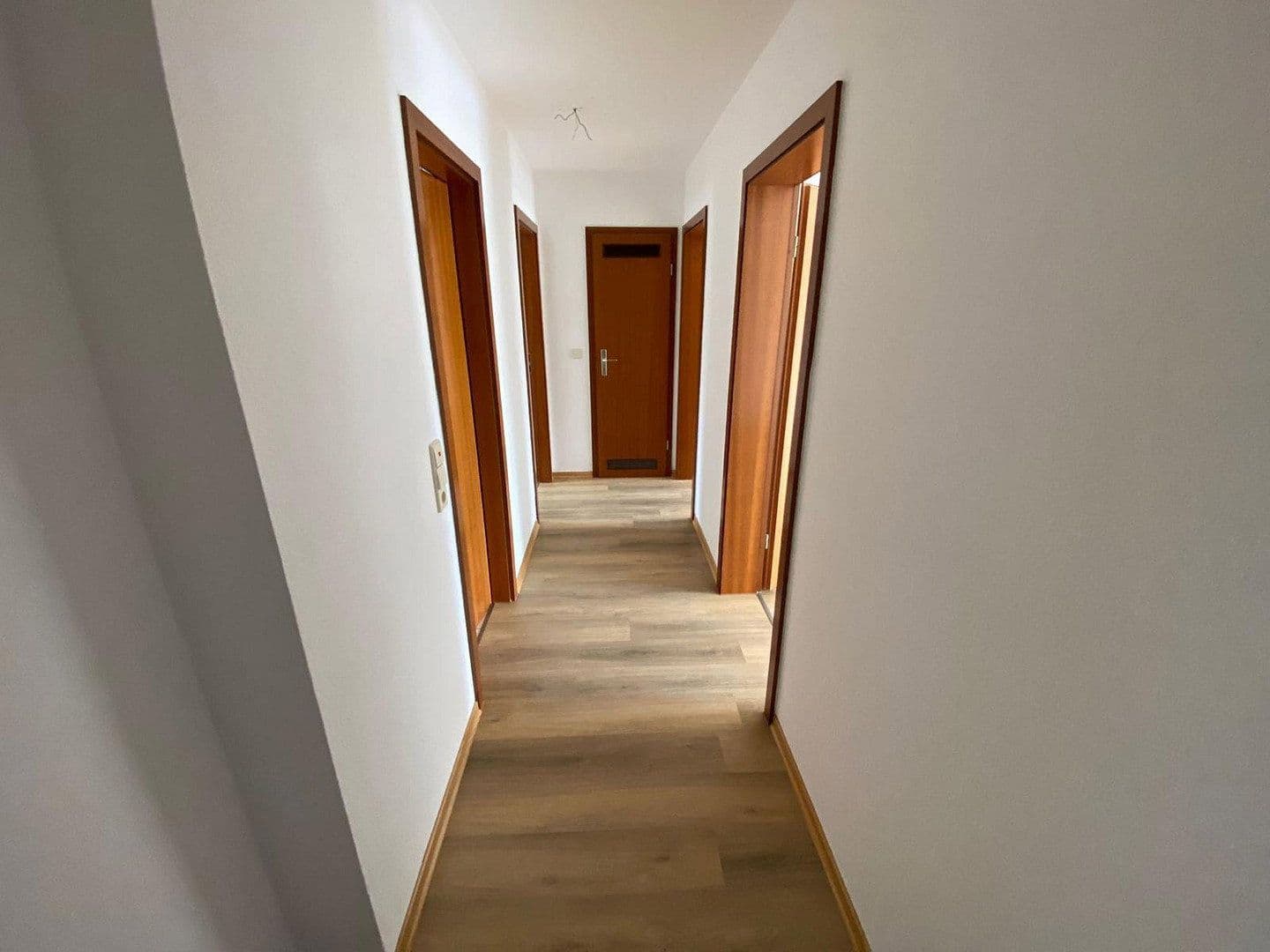 Prenájom bytu 3-izbový 75 m², Rhönstr. 3, Waghäusel, Bádensko-Wurttembersko Prenájom bytu 3-izbový 75 m², Rhönstr. 3, Waghäusel, Bádensko-Wurttembersko