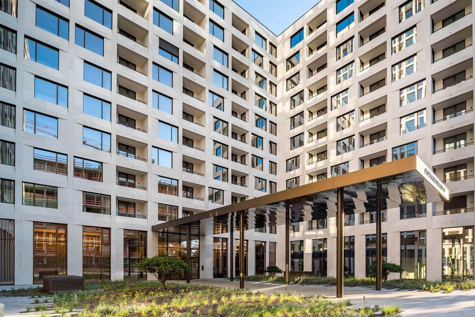 Prenájom bytu 3-izbový 93 m², Voltairestrasse 11, Berlin Mitte, Berlín Prenájom bytu 3-izbový 93 m², Voltairestrasse 11, Berlin Mitte, Berlín