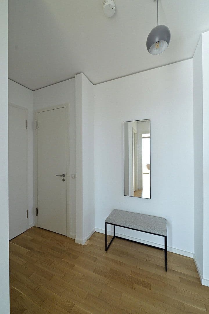 Prenájom bytu 3-izbový 93 m², Voltairestrasse 11, Berlin Mitte, Berlín Prenájom bytu 3-izbový 93 m², Voltairestrasse 11, Berlin Mitte, Berlín