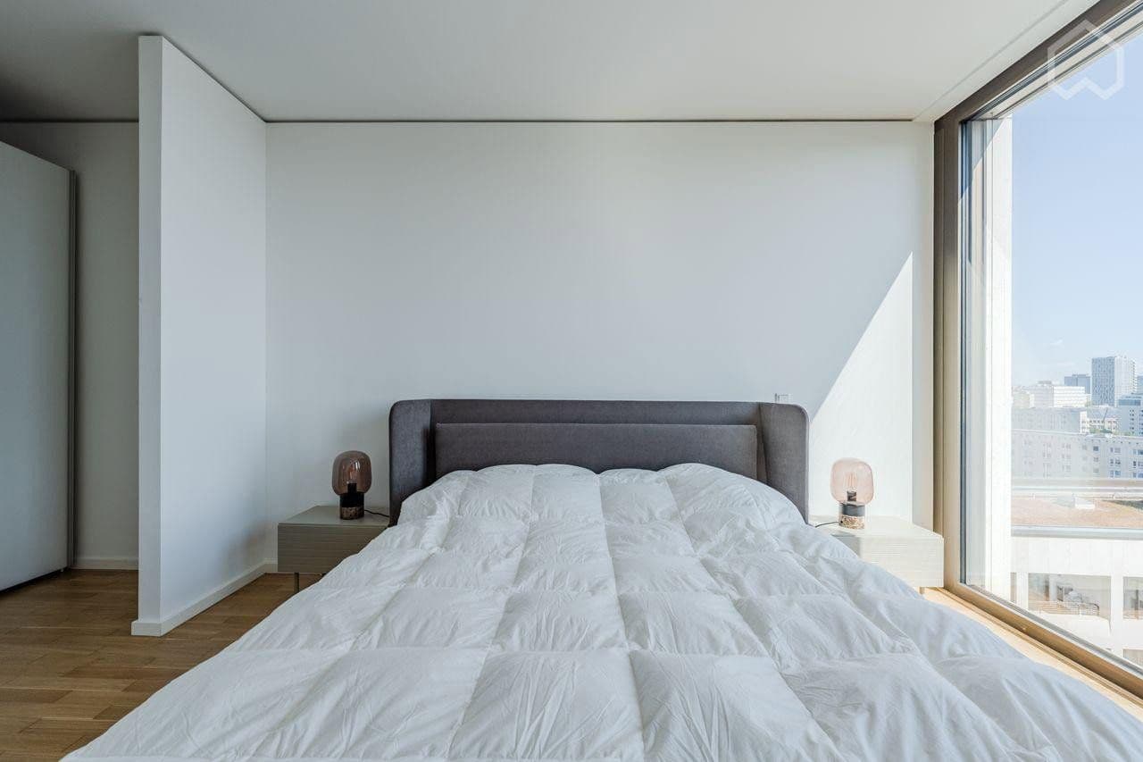 Prenájom bytu 3-izbový 93 m², Voltairestrasse 11, Berlin Mitte, Berlín Prenájom bytu 3-izbový 93 m², Voltairestrasse 11, Berlin Mitte, Berlín