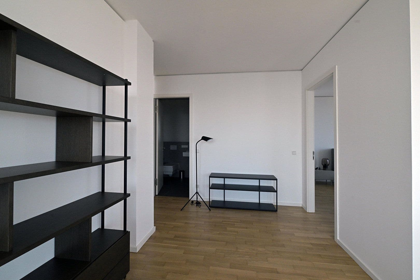 Prenájom bytu 3-izbový 93 m², Voltairestrasse 11, Berlin Mitte, Berlín Prenájom bytu 3-izbový 93 m², Voltairestrasse 11, Berlin Mitte, Berlín