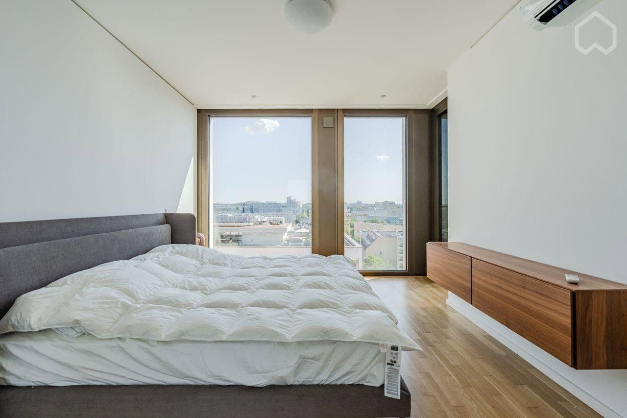 Prenájom bytu 3-izbový 93 m², Voltairestrasse 11, Berlin Mitte, Berlín Prenájom bytu 3-izbový 93 m², Voltairestrasse 11, Berlin Mitte, Berlín