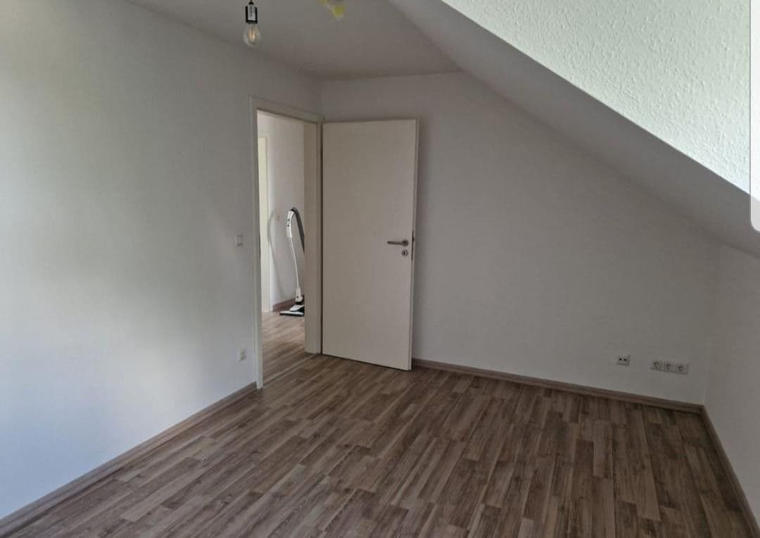 Prenájom bytu 7-izbový 120 m², Gießen, Hesensko Prenájom bytu 7-izbový 120 m², Gießen, Hesensko