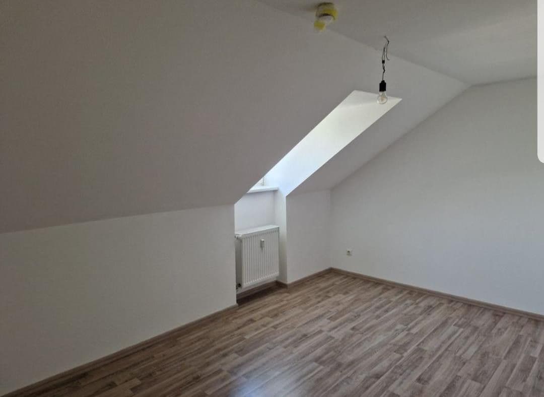 Prenájom bytu 7-izbový 120 m², Gießen, Hesensko Prenájom bytu 7-izbový 120 m², Gießen, Hesensko