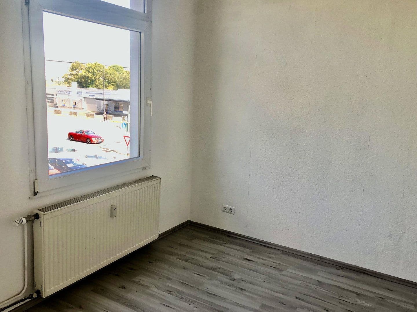 Prenájom bytu 3-izbový 74 m², Trecknase 3, Remscheid, Severné Porýnie - Westfálsko Prenájom bytu 3-izbový 74 m², Trecknase 3, Remscheid, Severné Porýnie - Westfálsko