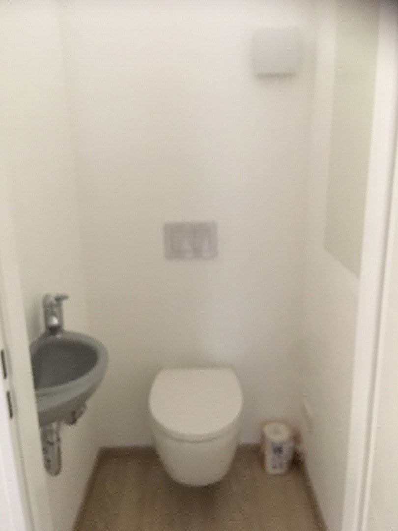 Prenájom bytu 3-izbový 50 m², Köln, Severné Porýnie - Westfálsko Prenájom bytu 3-izbový 50 m², Köln, Severné Porýnie - Westfálsko