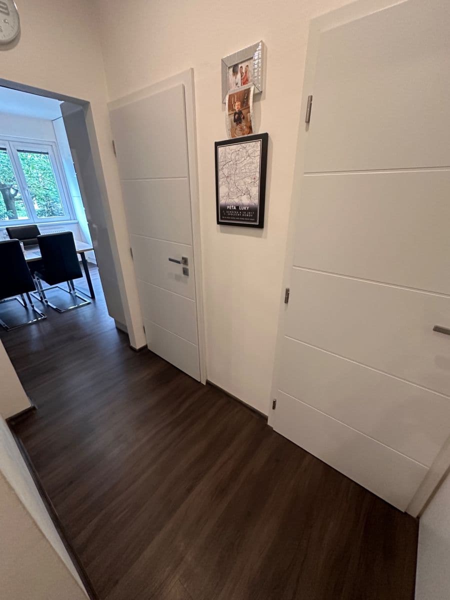 Prenájom bytu 2-izbový 64 m², Na Padesátém, Praha, Praha Prenájom bytu 2-izbový 64 m², Na Padesátém, Praha, Praha