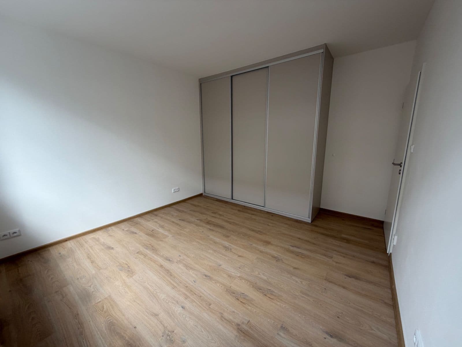 Prenájom bytu 2-izbový 36 m², Bratislavská, Brno, Jihomoravský kraj Prenájom bytu 2-izbový 36 m², Bratislavská, Brno, Jihomoravský kraj