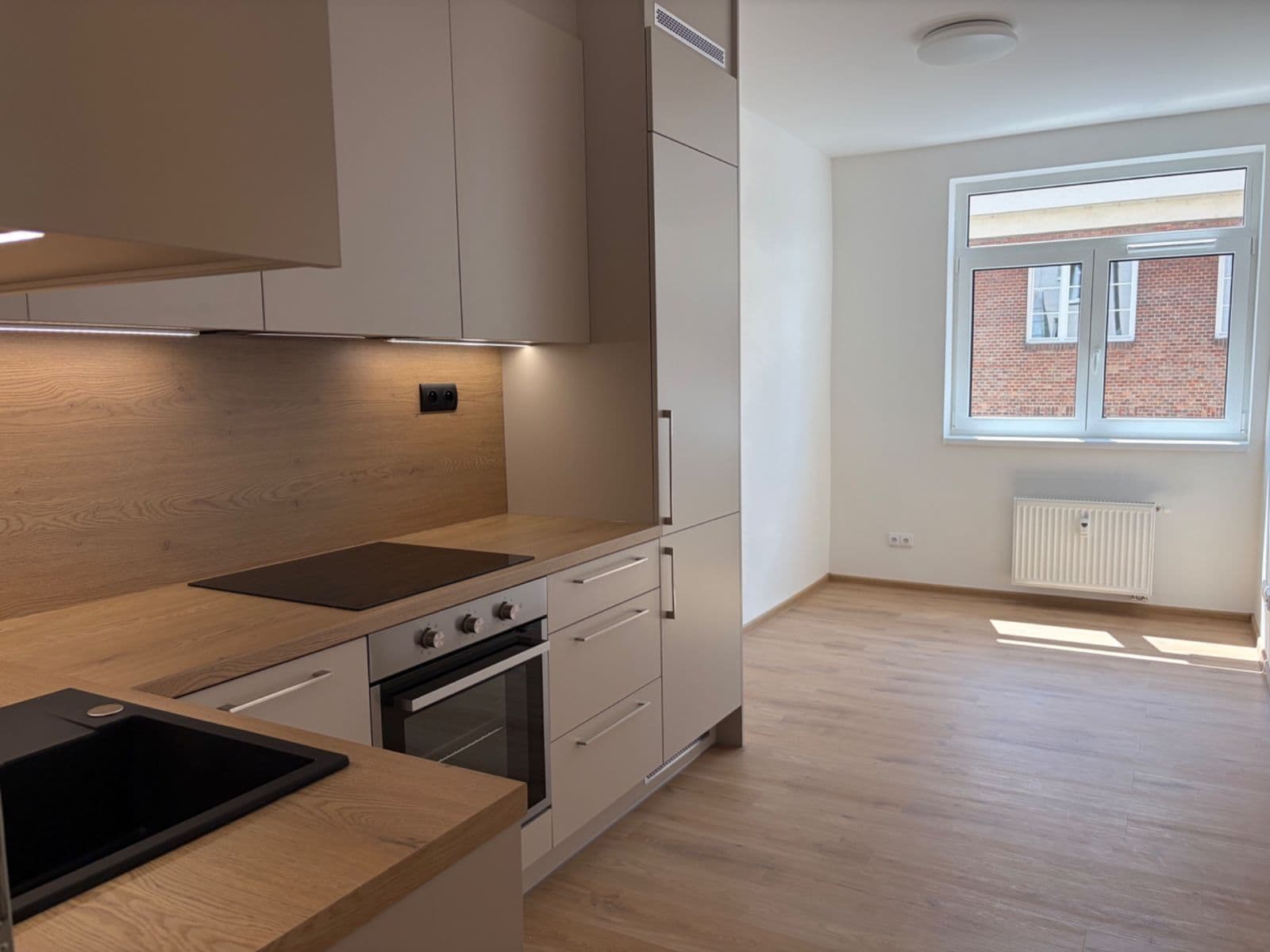 Prenájom bytu 2-izbový 36 m², Bratislavská, Brno, Jihomoravský kraj Prenájom bytu 2-izbový 36 m², Bratislavská, Brno, Jihomoravský kraj
