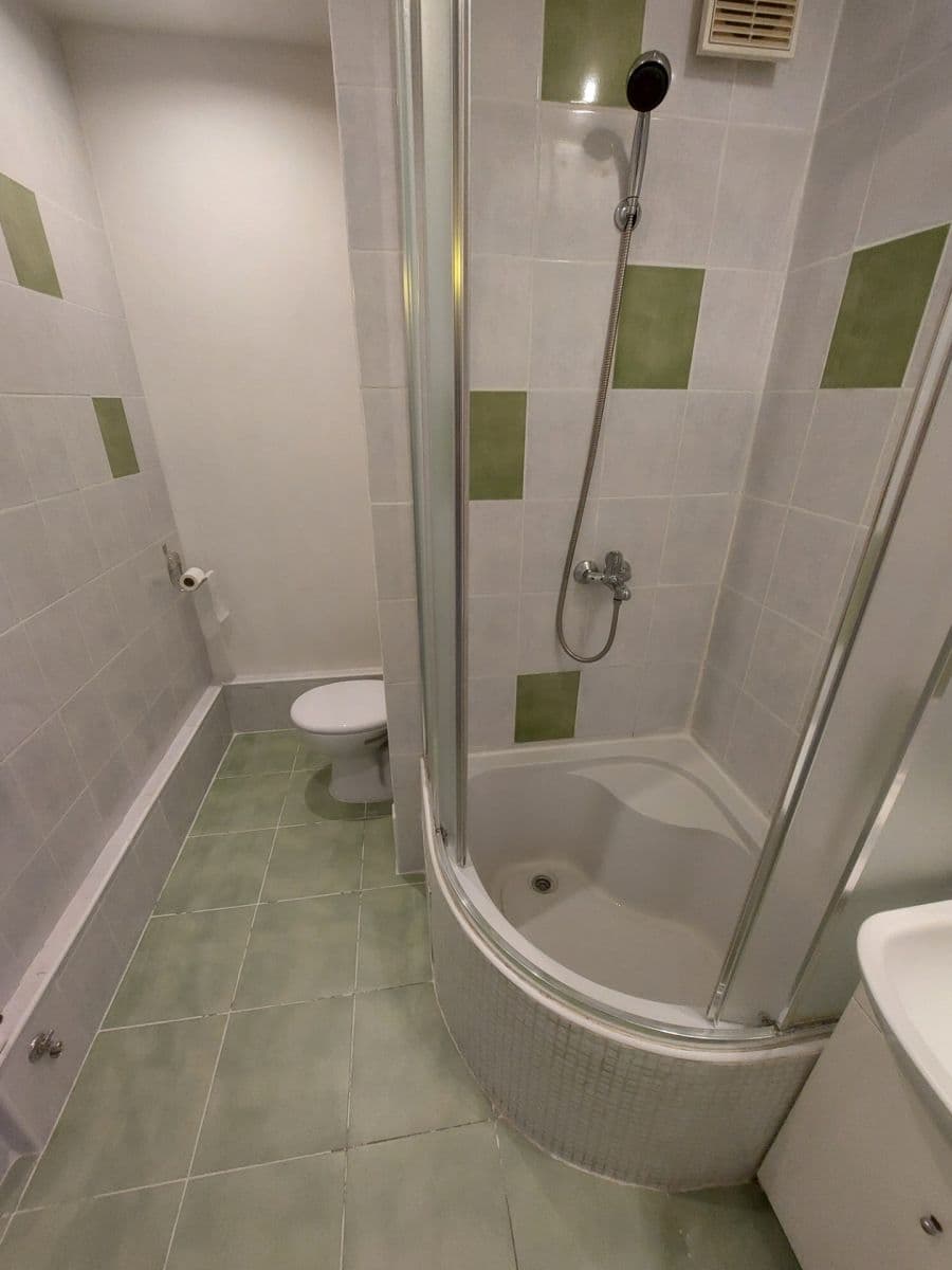Prenájom bytu 2-izbový 40 m², F. L. Čelakovského, Jablonec nad Nisou, Liberecký kraj Prenájom bytu 2-izbový 40 m², F. L. Čelakovského, Jablonec nad Nisou, Liberecký kraj