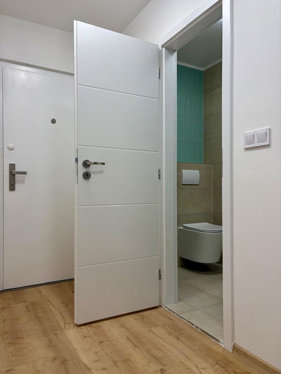 Prenájom bytu 2-izbový 44 m², Plickova, Praha, Praha Prenájom bytu 2-izbový 44 m², Plickova, Praha, Praha