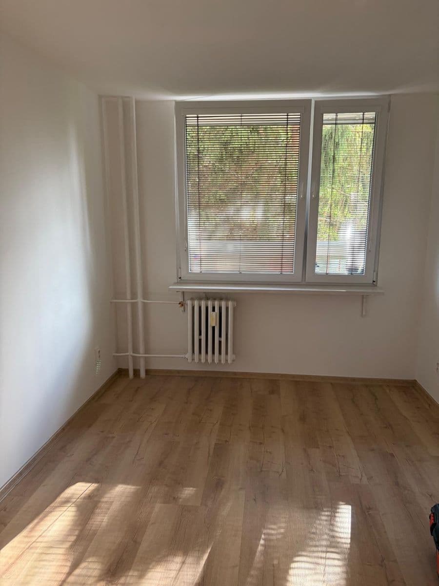 Prenájom bytu 2-izbový 44 m², Plickova, Praha, Praha Prenájom bytu 2-izbový 44 m², Plickova, Praha, Praha