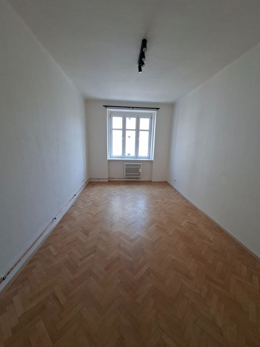 Prenájom bytu 2-izbový 50 m², Saratovská, Praha, Praha Prenájom bytu 2-izbový 50 m², Saratovská, Praha, Praha