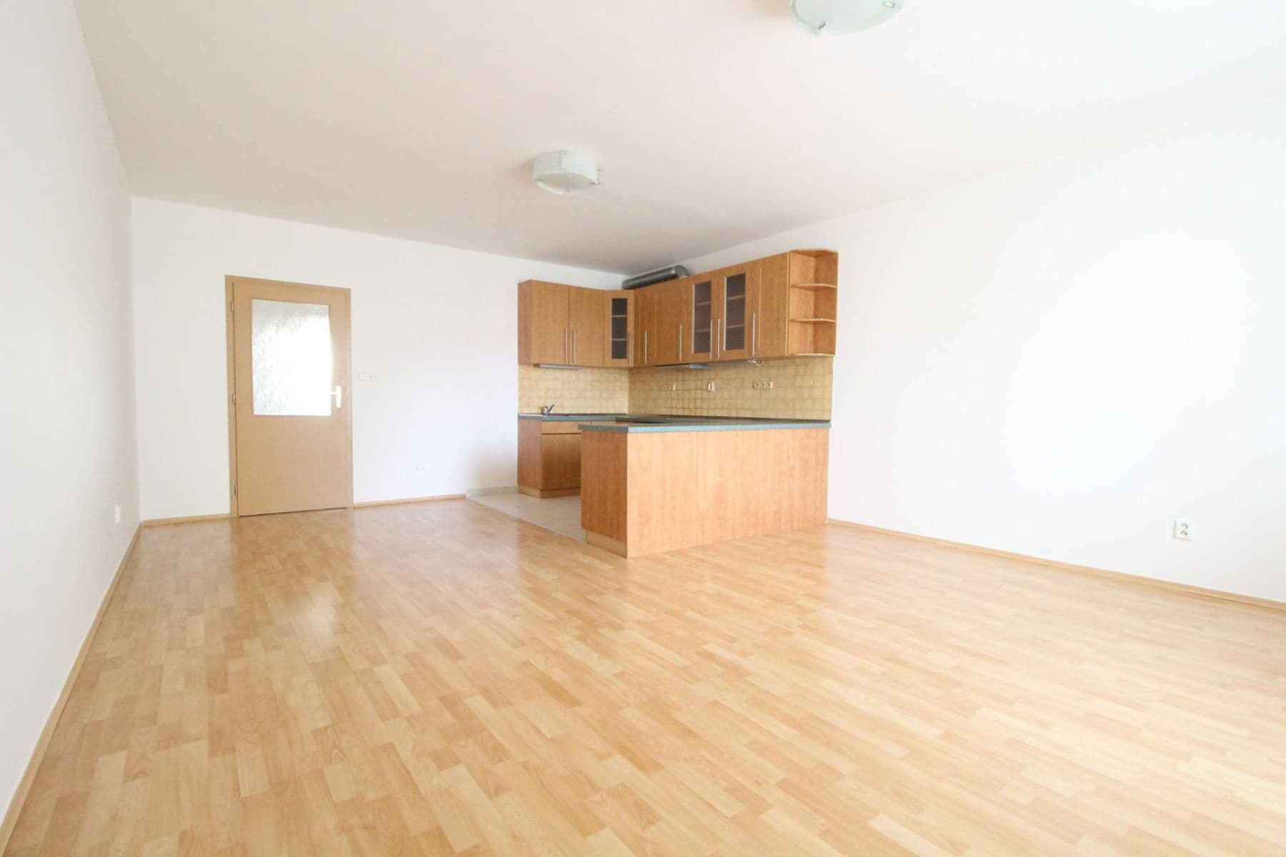 Prenájom bytu 3-izbový 78 m², Padovská, Praha, Praha Prenájom bytu 3-izbový 78 m², Padovská, Praha, Praha