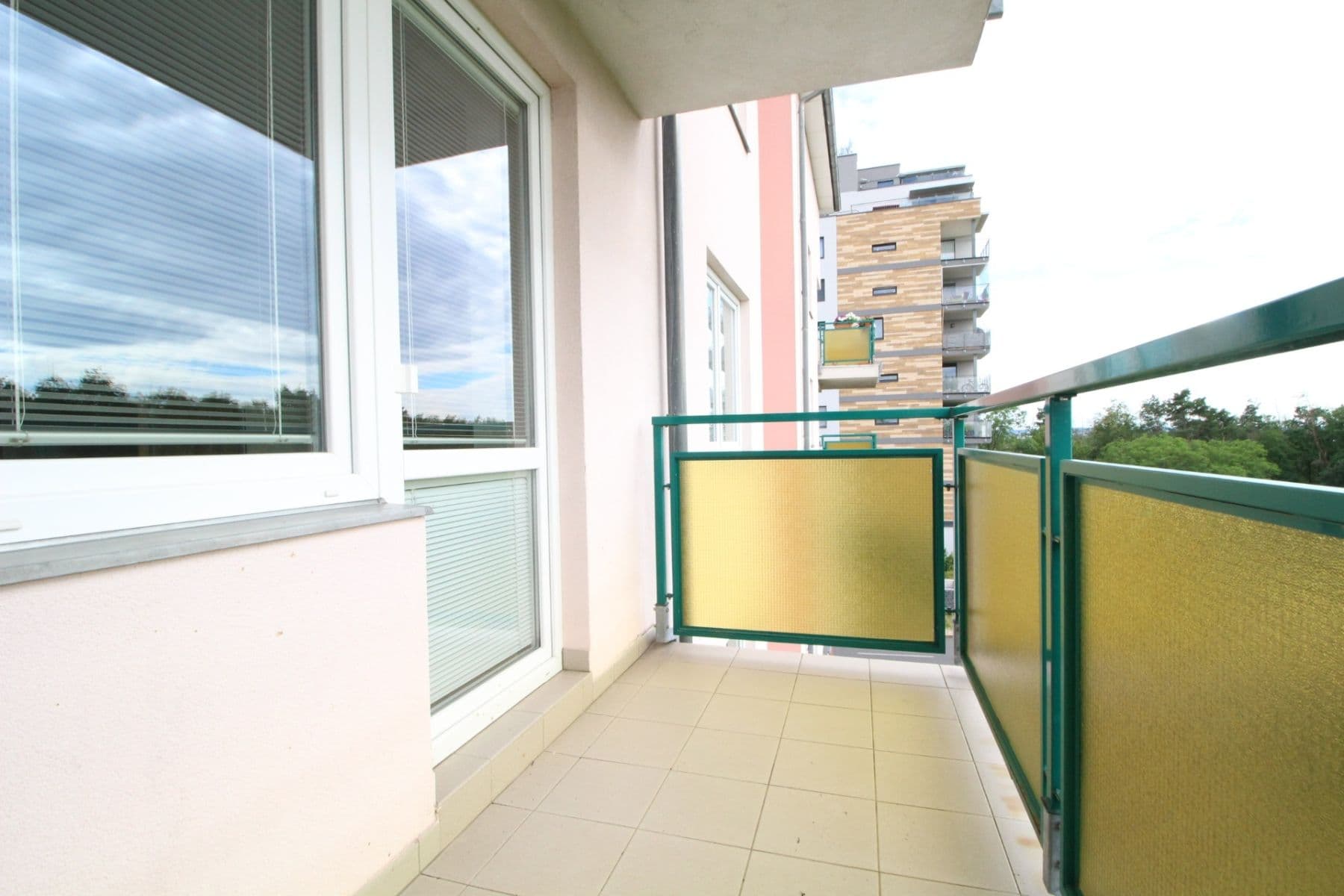 Prenájom bytu 3-izbový 78 m², Padovská, Praha, Praha Prenájom bytu 3-izbový 78 m², Padovská, Praha, Praha