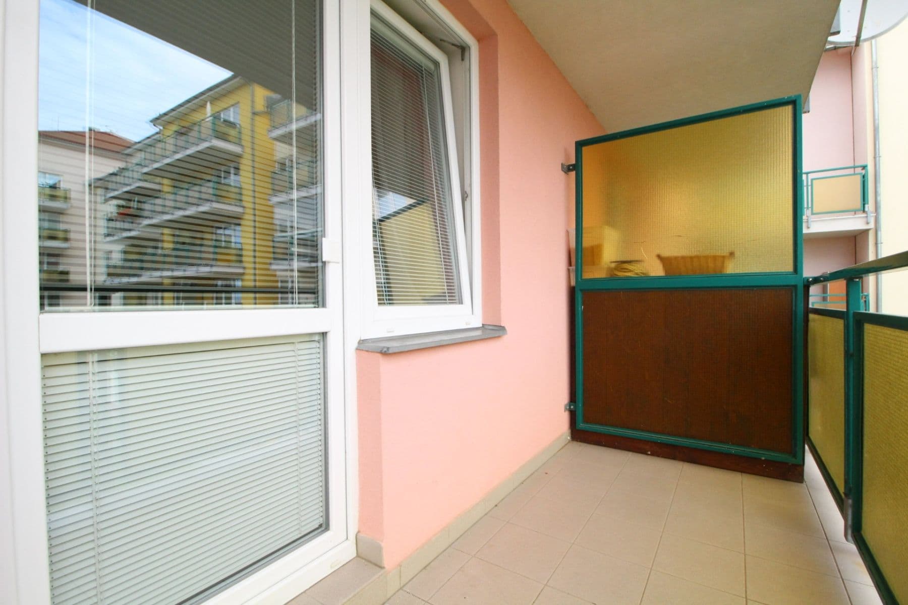 Prenájom bytu 3-izbový 78 m², Padovská, Praha, Praha Prenájom bytu 3-izbový 78 m², Padovská, Praha, Praha