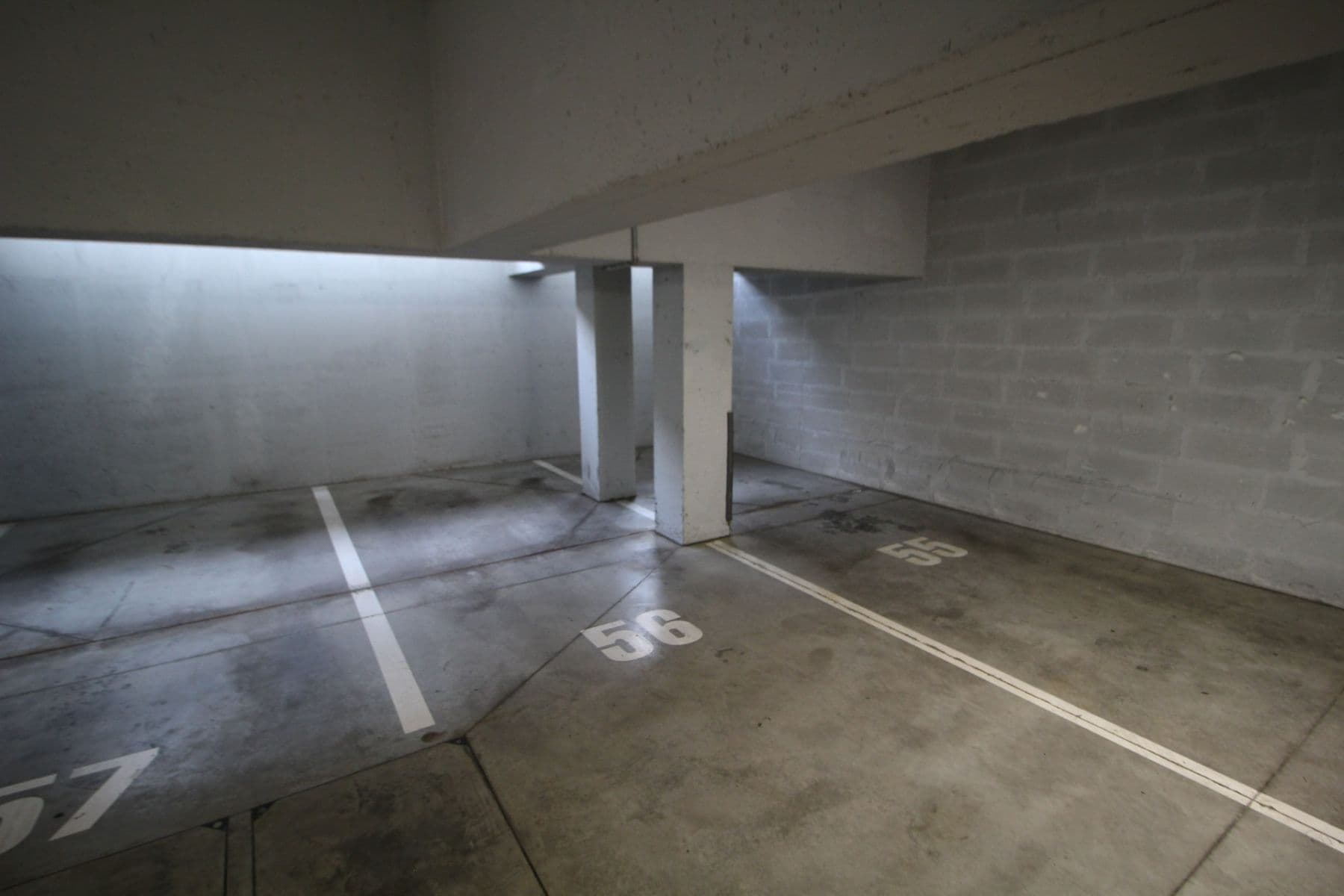 Prenájom bytu 3-izbový 78 m², Padovská, Praha, Praha Prenájom bytu 3-izbový 78 m², Padovská, Praha, Praha