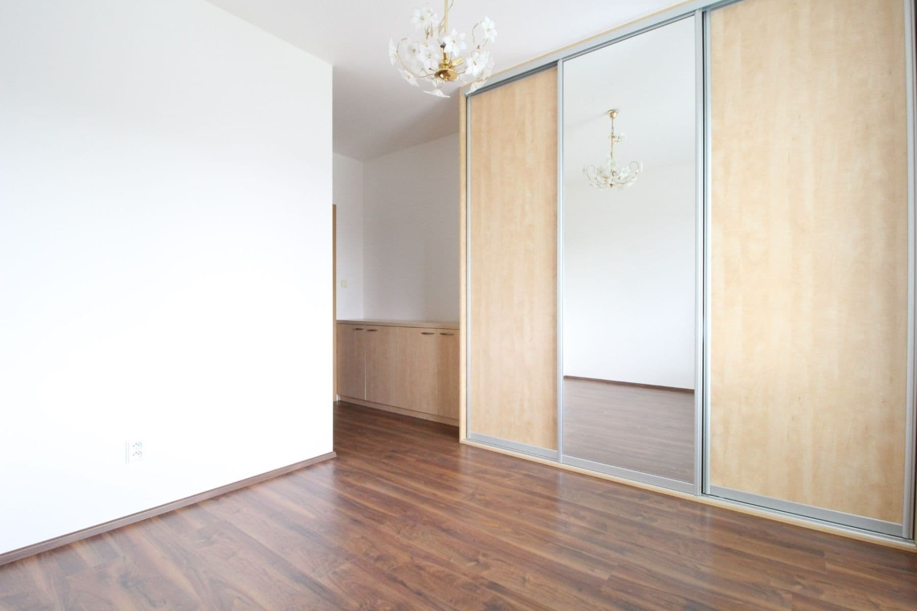 Prenájom bytu 3-izbový 78 m², Padovská, Praha, Praha Prenájom bytu 3-izbový 78 m², Padovská, Praha, Praha
