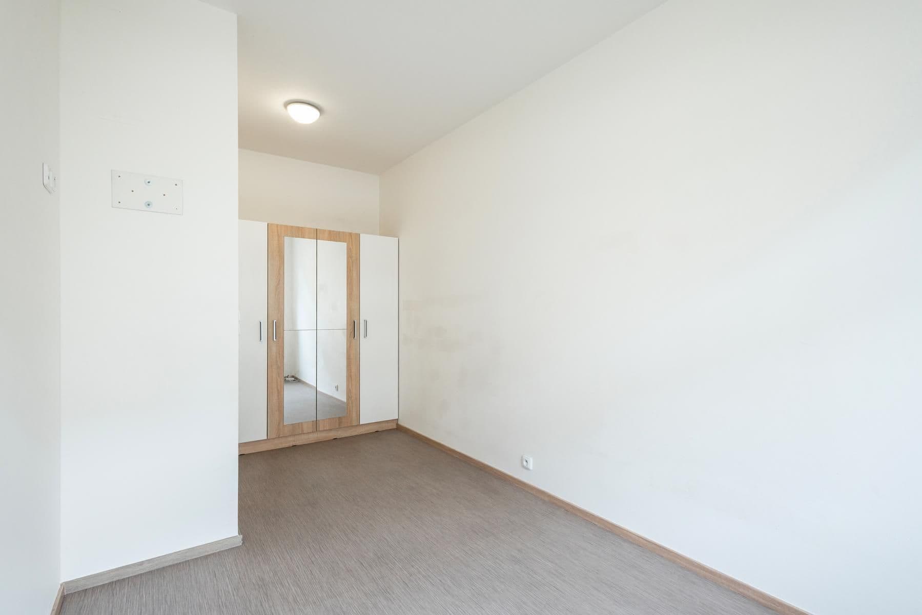 Predaj bytu 2-izbový 35 m², Jindřicha Bubeníčka, Praha, Praha Predaj bytu 2-izbový 35 m², Jindřicha Bubeníčka, Praha, Praha