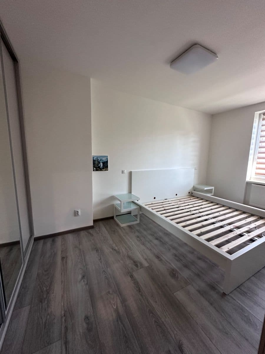 Prenájom bytu 2-izbový 48 m², nábřeží T. G. Masaryka, Rakovník, Středočeský kraj Prenájom bytu 2-izbový 48 m², nábřeží T. G. Masaryka, Rakovník, Středočeský kraj