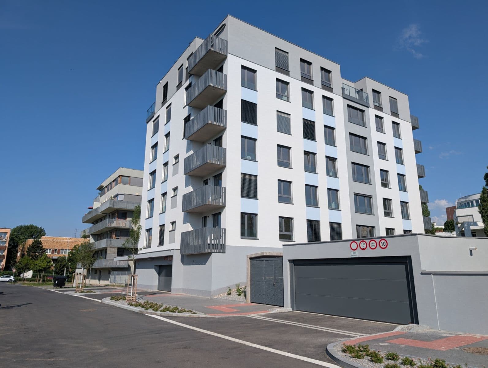 Prenájom bytu 1-izbový 33 m², Divíškové, Praha, Praha Prenájom bytu 1-izbový 33 m², Divíškové, Praha, Praha