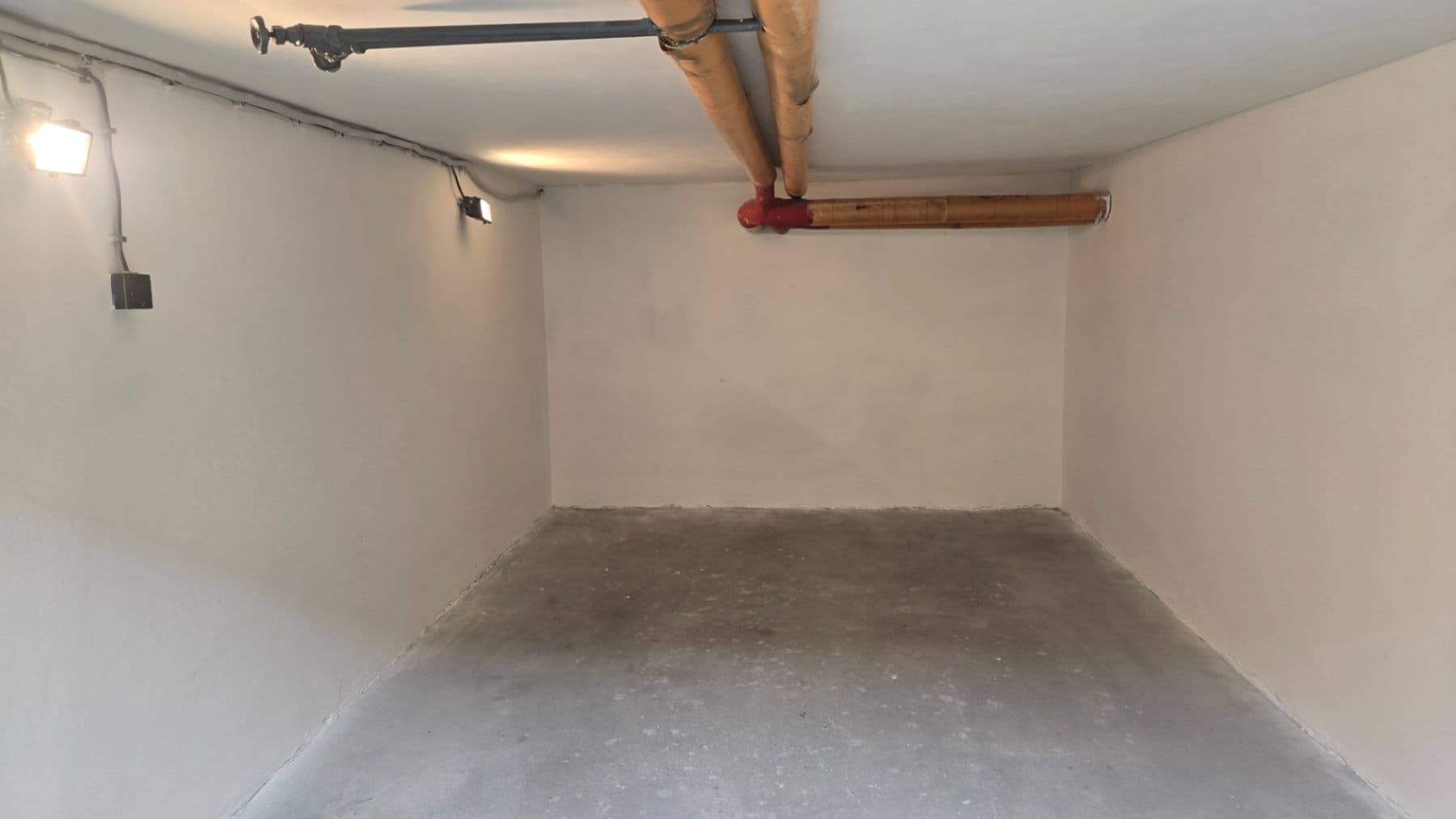 Predaj garáže 17 m², Frýdek-Místek, Moravskoslezský kraj Predaj garáže 17 m², Frýdek-Místek, Moravskoslezský kraj