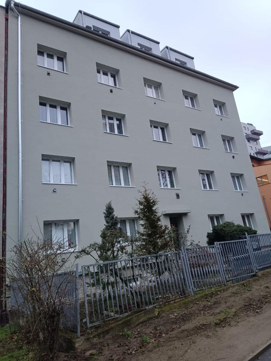 Prenájom bytu 1-izbový 32 m², V Korytech, Praha, Praha Prenájom bytu 1-izbový 32 m², V Korytech, Praha, Praha
